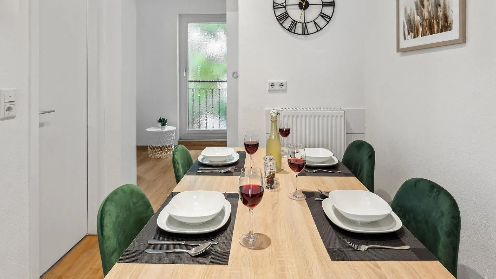 Nearcityapt, Parkplatz, 6Personen, Naehe Messe Frankfurt am Main Apartment